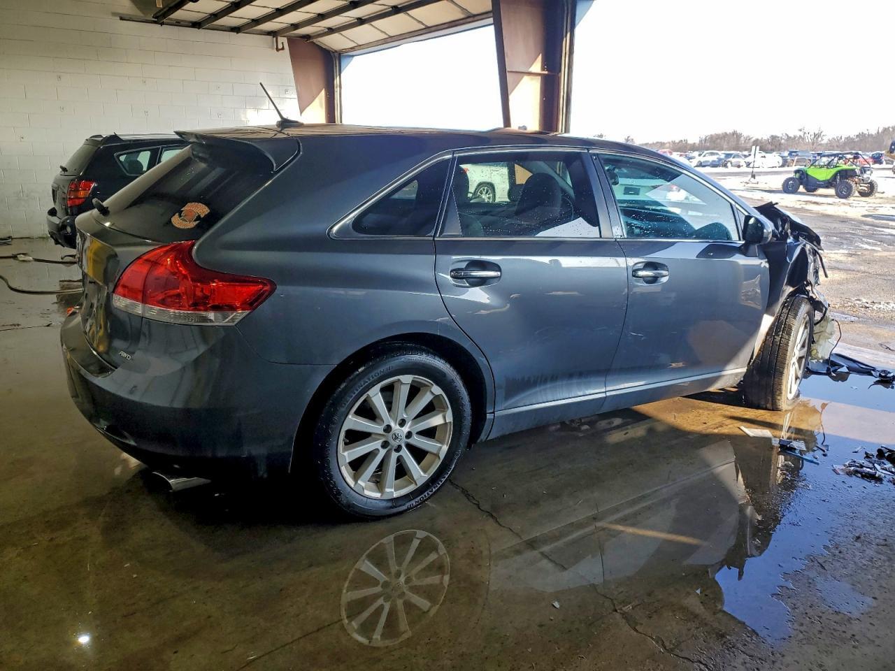 2011 TOYOTA VENZA