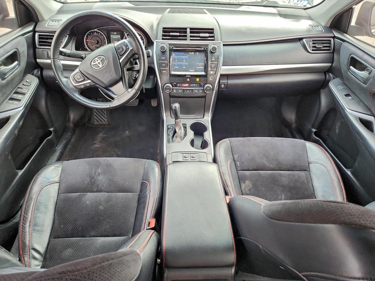 2016 TOYOTA CAMRY