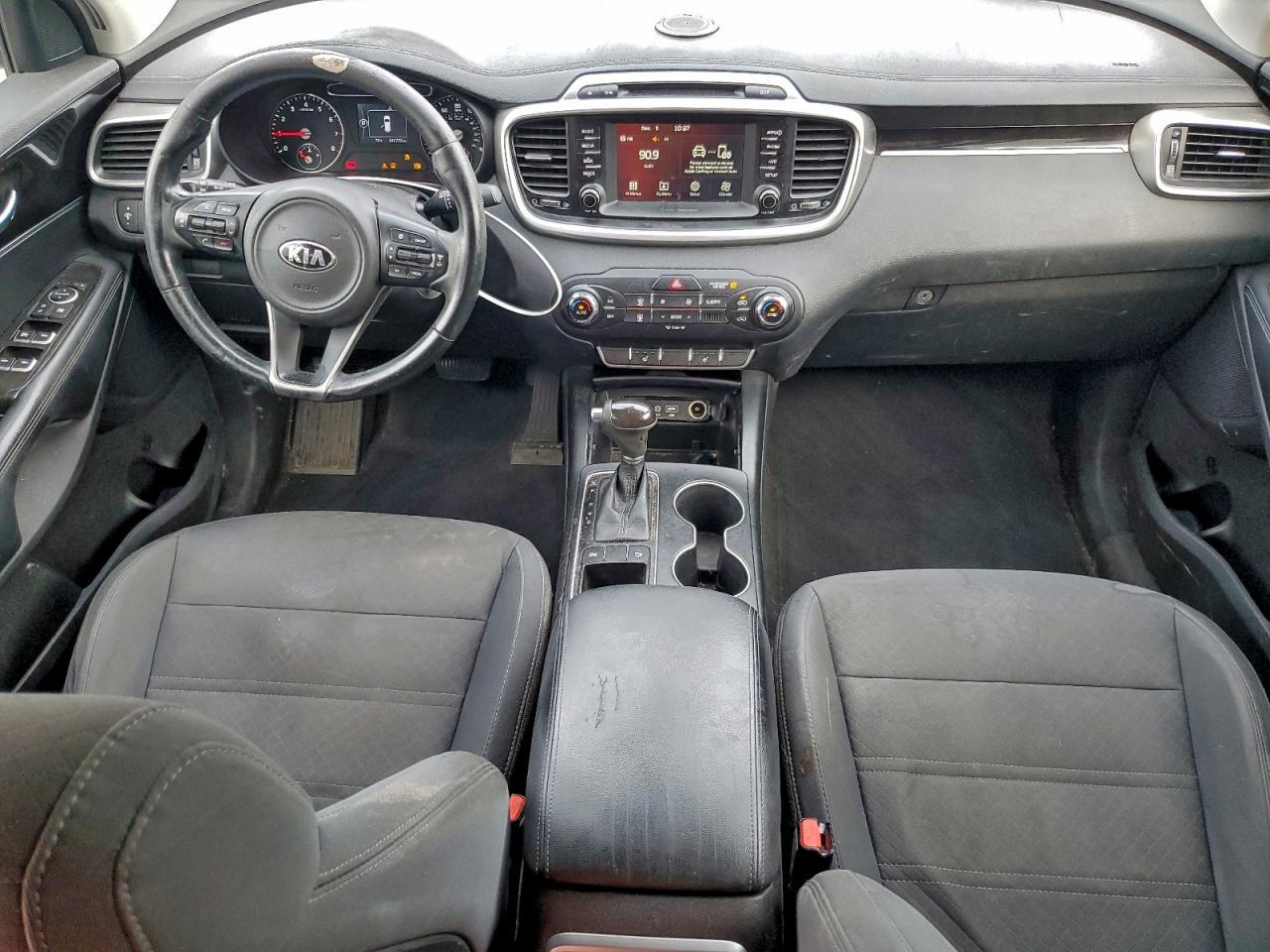 2017 KIA SORENTO