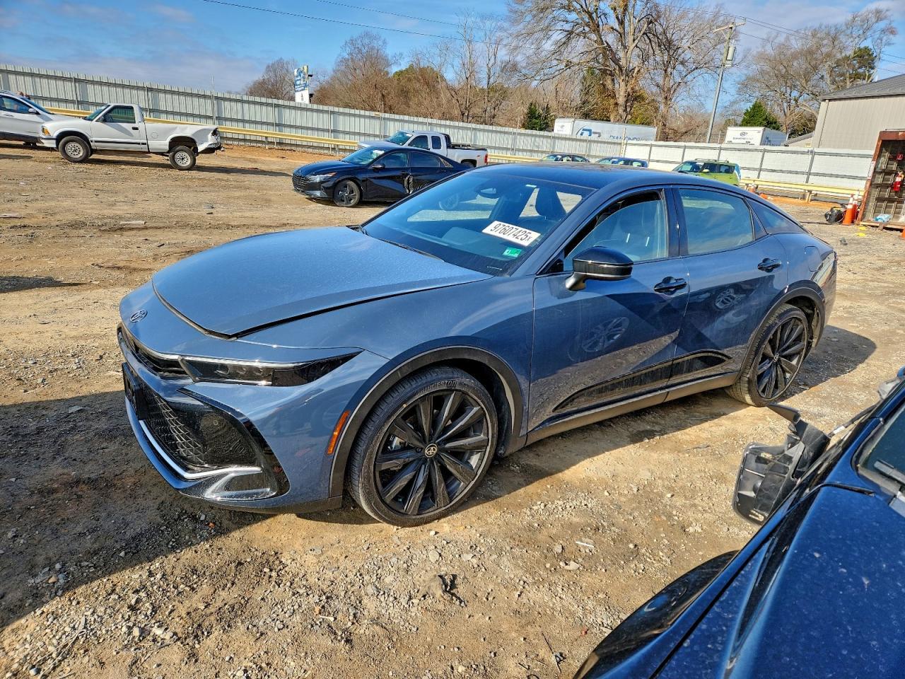 2025 TOYOTA Crown