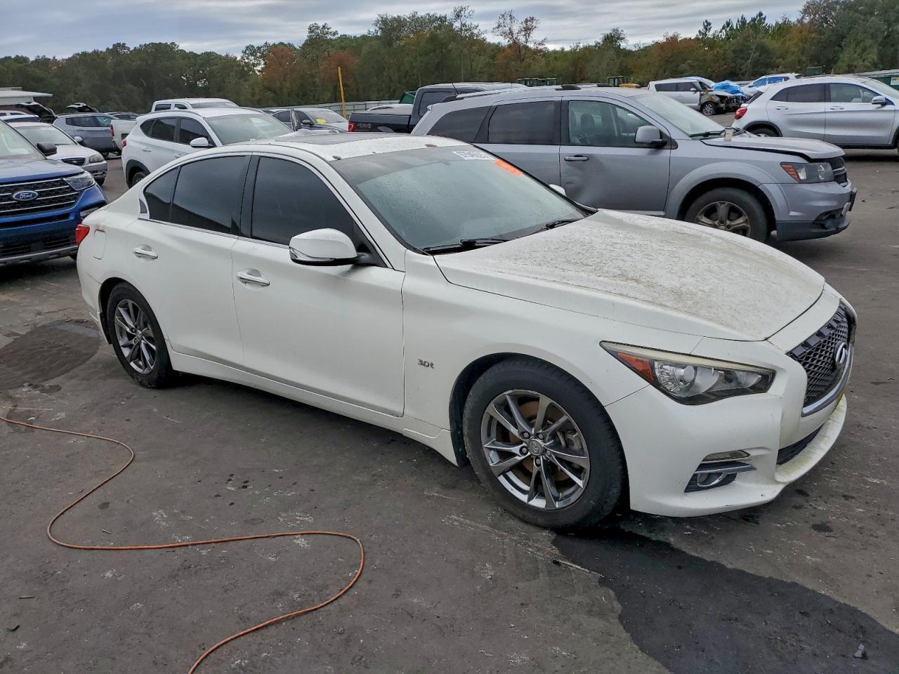 2017 INFINITI Q50