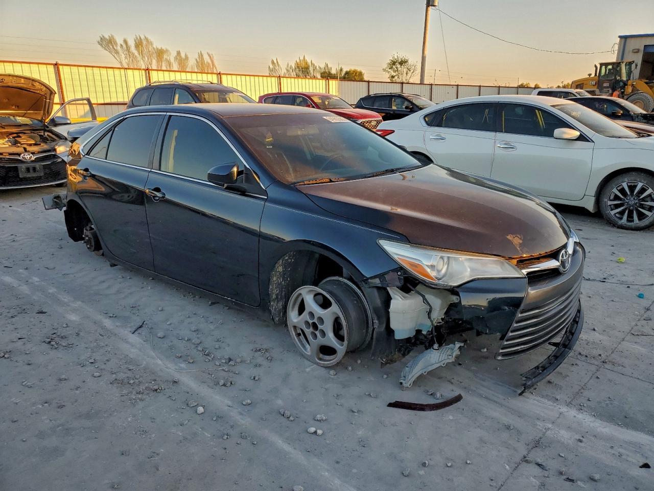 2016 TOYOTA CAMRY