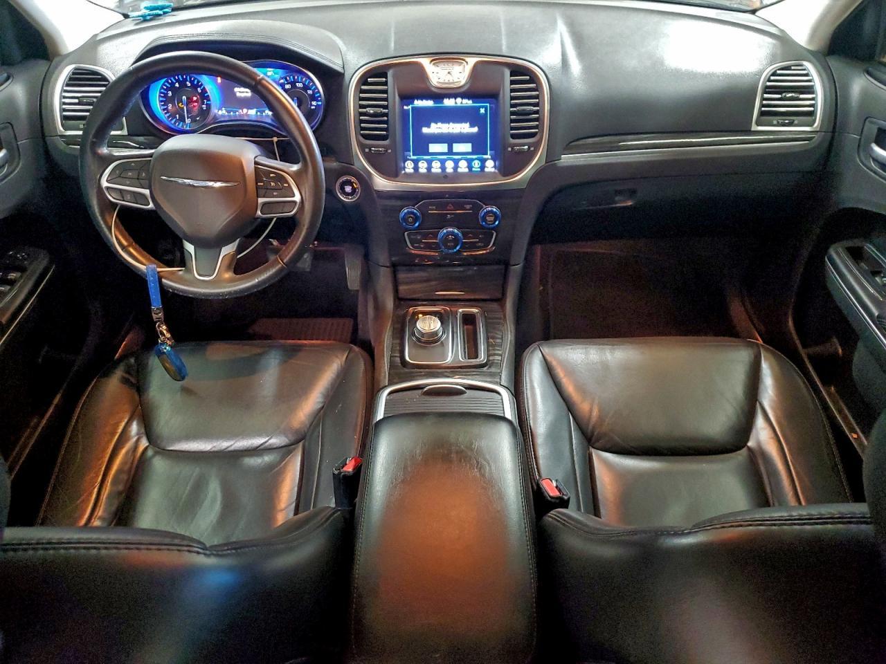 2018 CHRYSLER 300