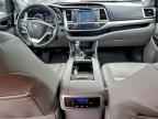 2016 TOYOTA HIGHLANDER
