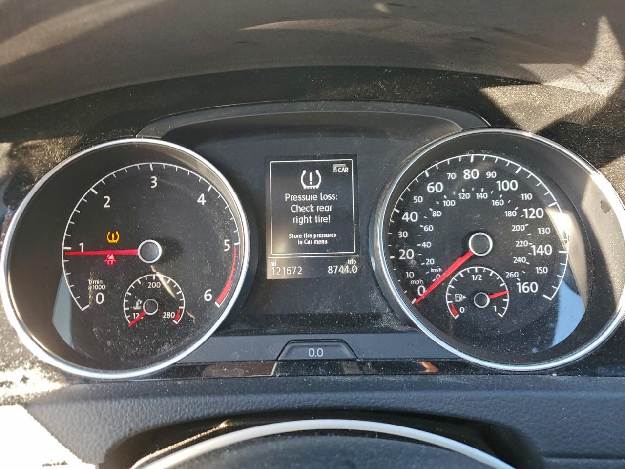 2015 VOLKSWAGEN GOLF