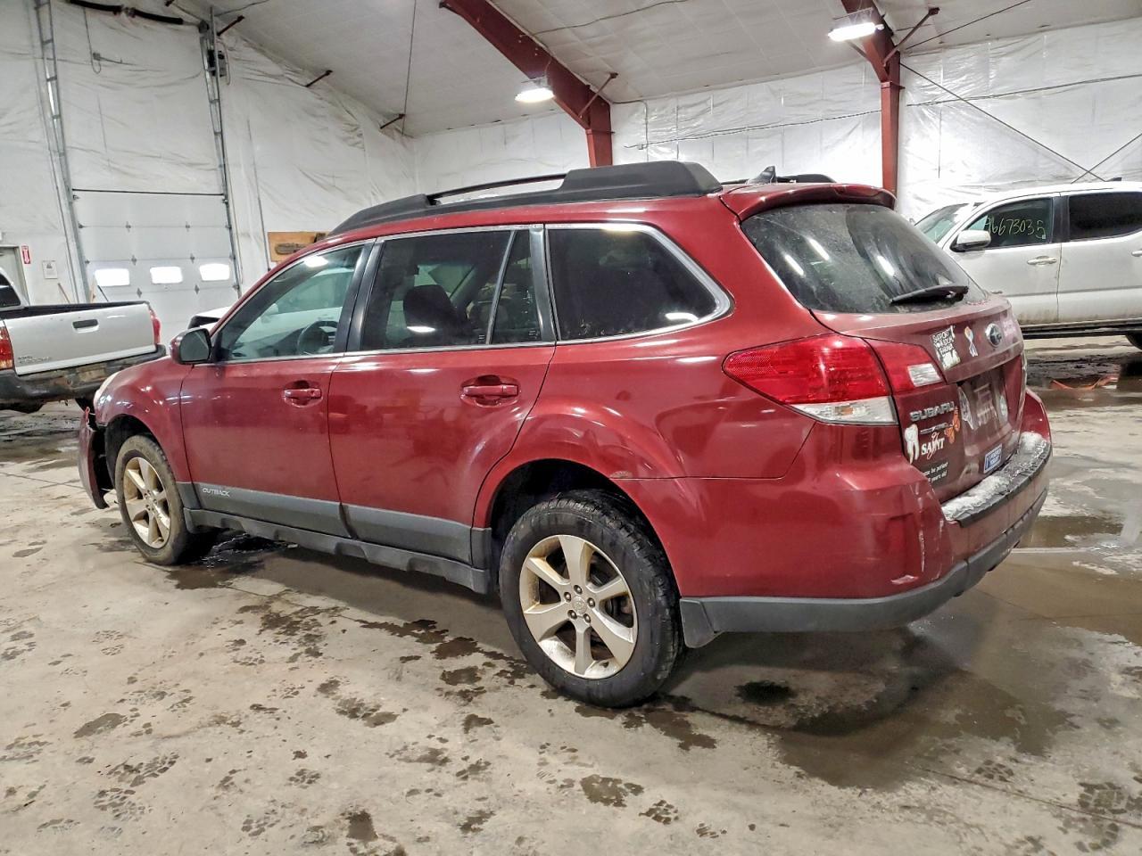2014 SUBARU Outback