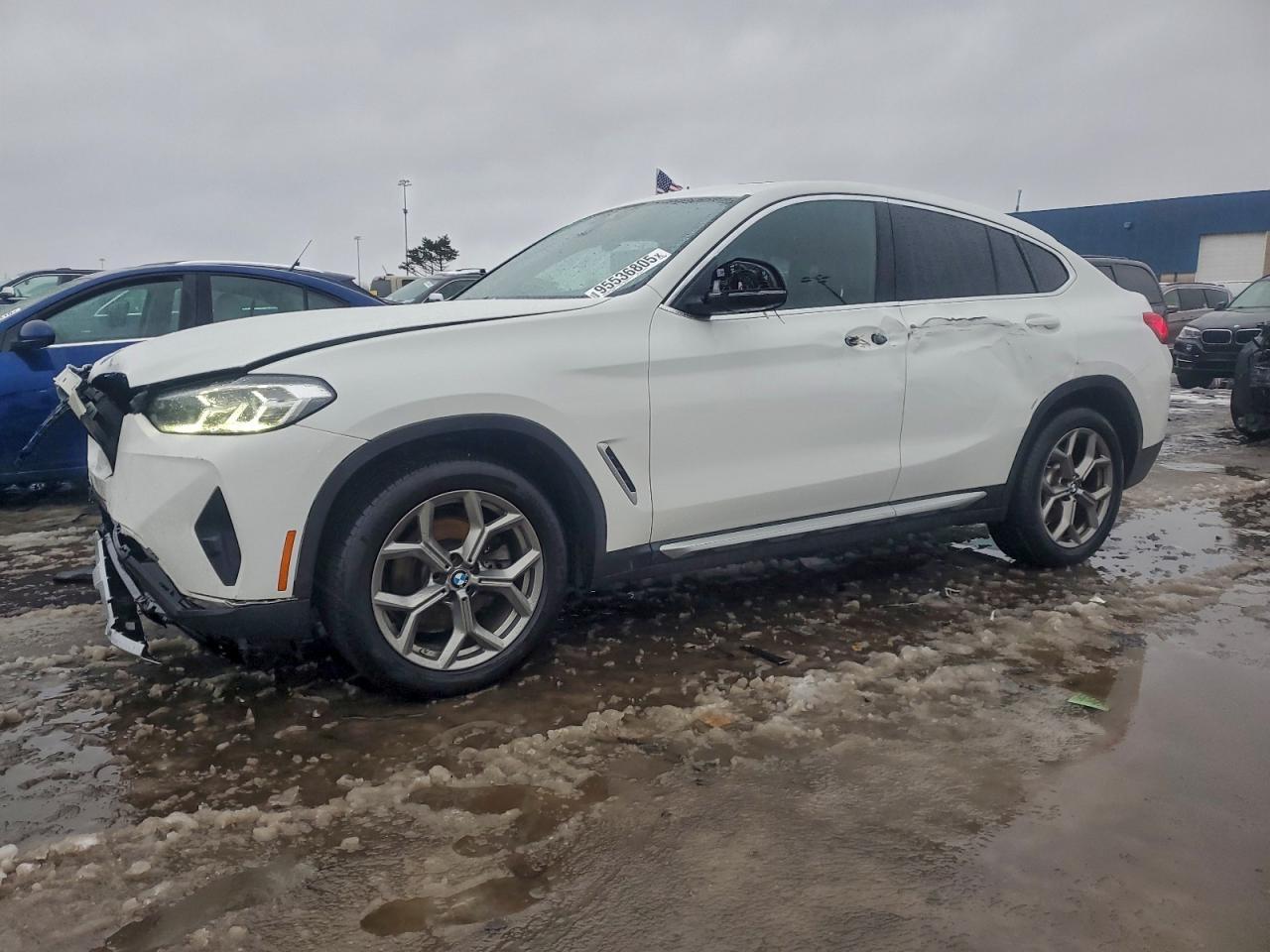 2023 BMW X4