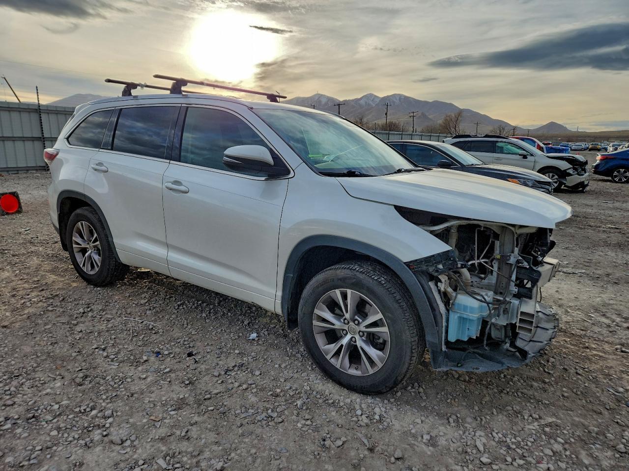 2015 TOYOTA HIGHLANDER