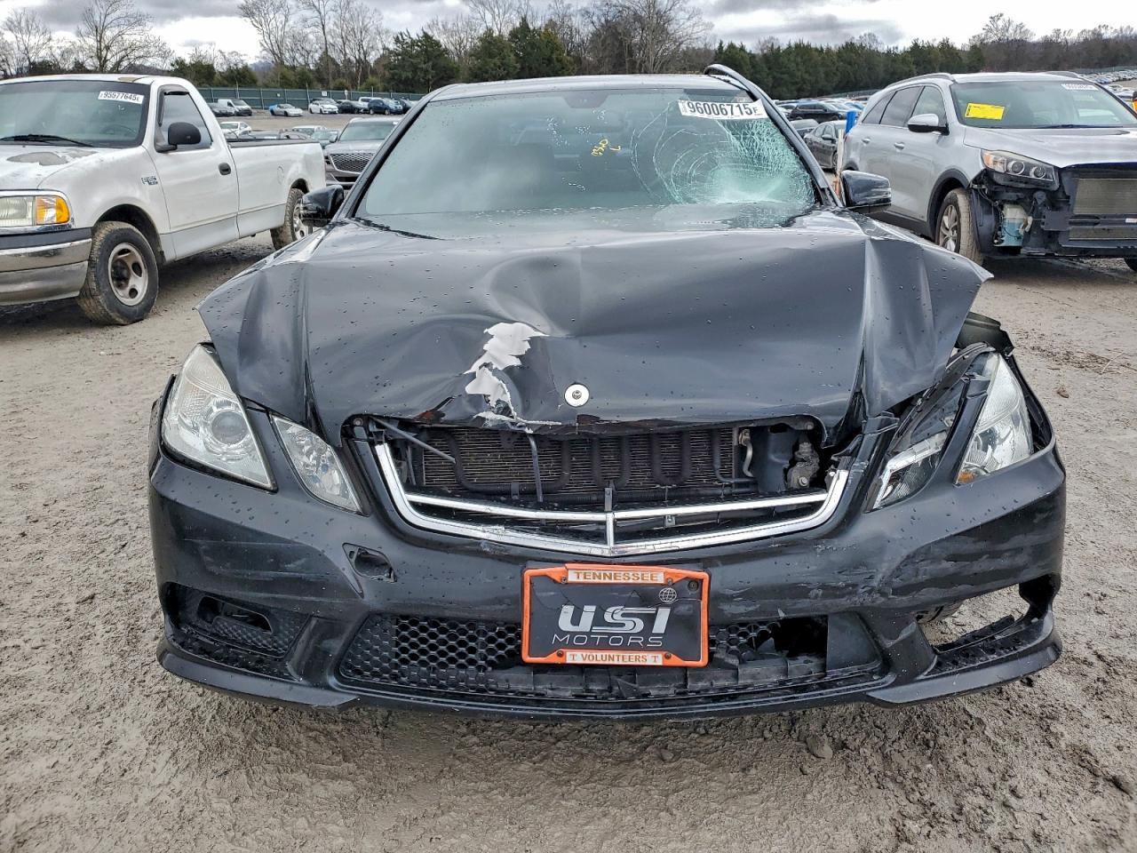 2011 MERCEDES-BENZ E-Class