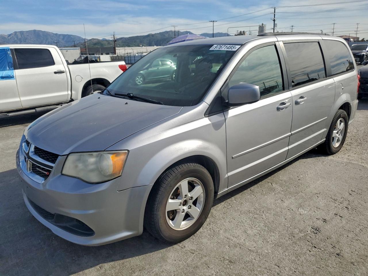 2013 DODGE GRAND CARAVAN