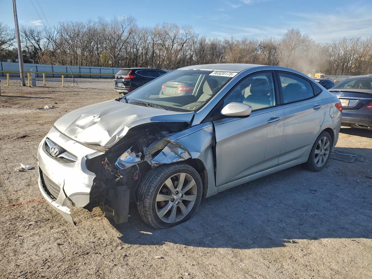 2012 HYUNDAI ACCENT