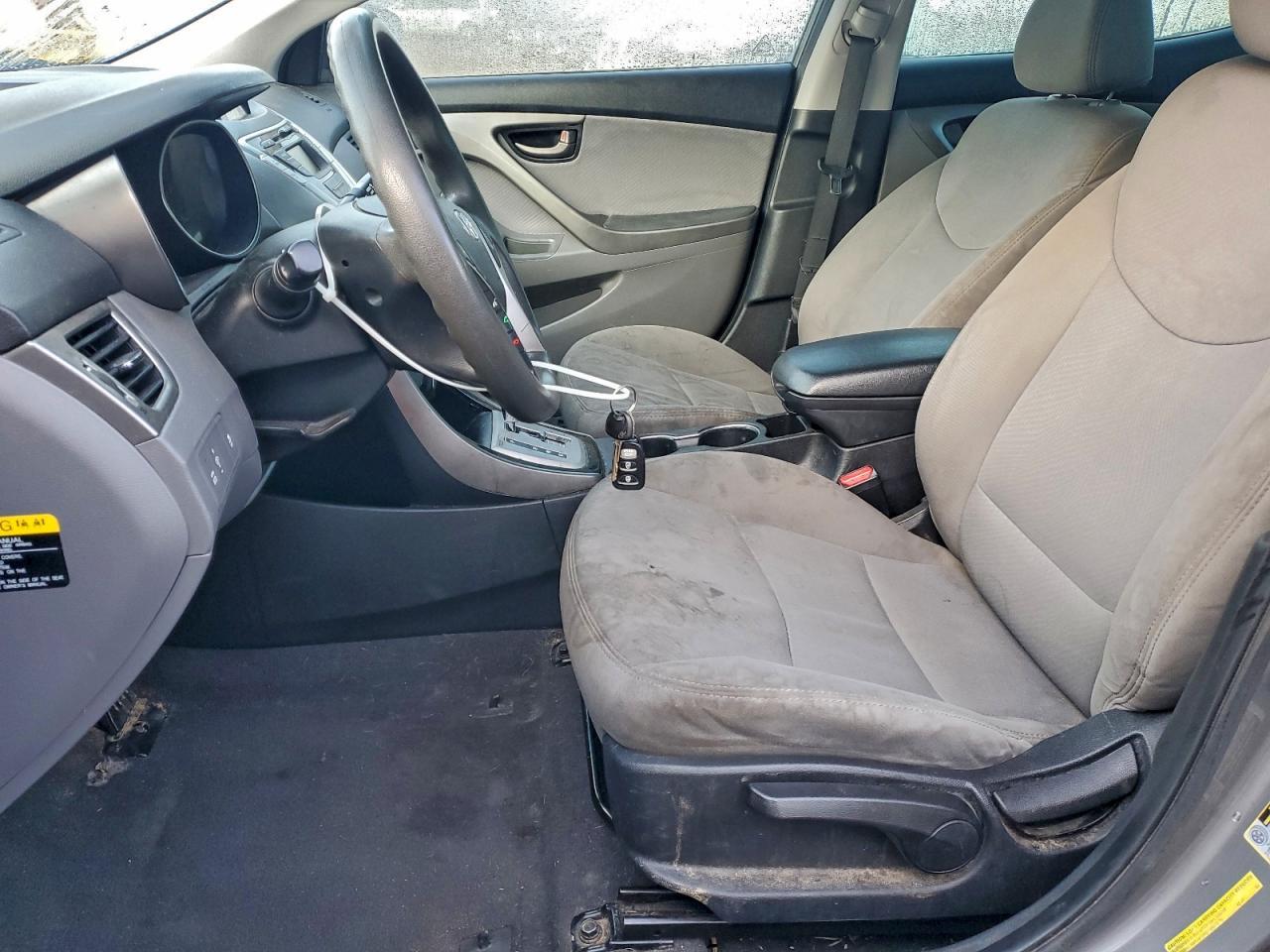 2012 HYUNDAI ELANTRA
