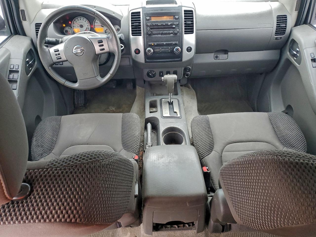 2012 NISSAN Frontier