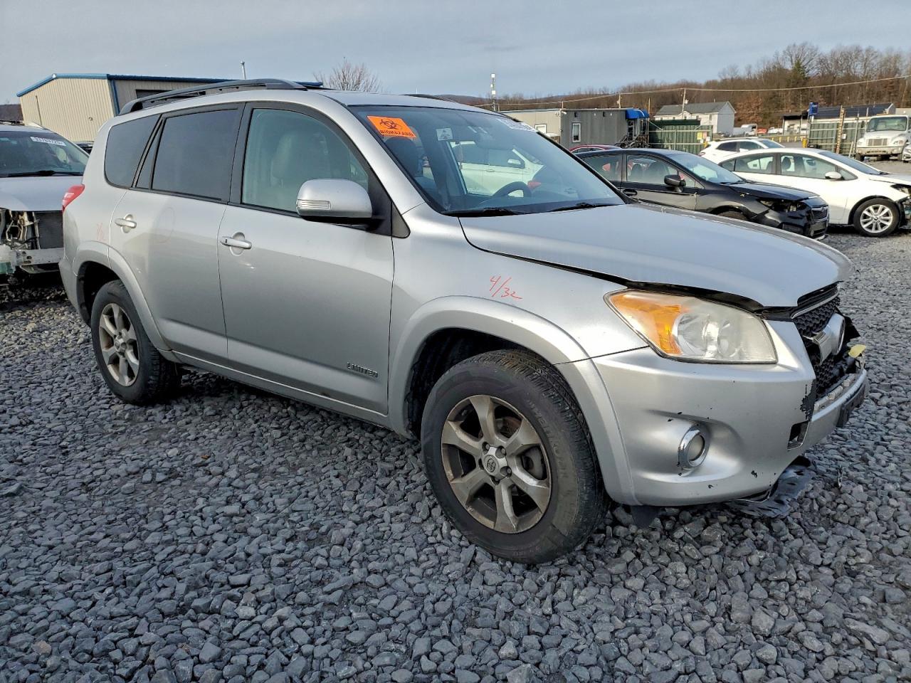 2011 TOYOTA RAV4