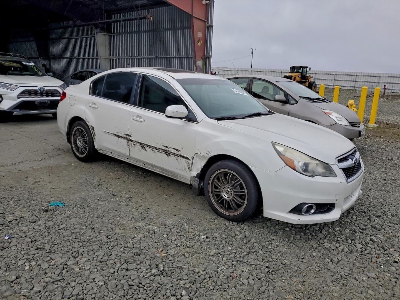 2013 SUBARU Legacy