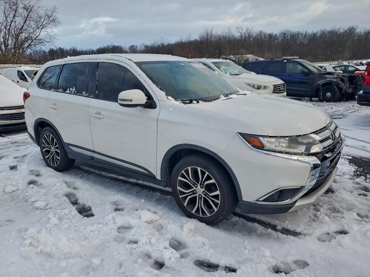 2016 MITSUBISHI outlander