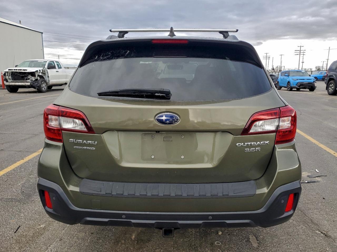 2018 SUBARU Outback