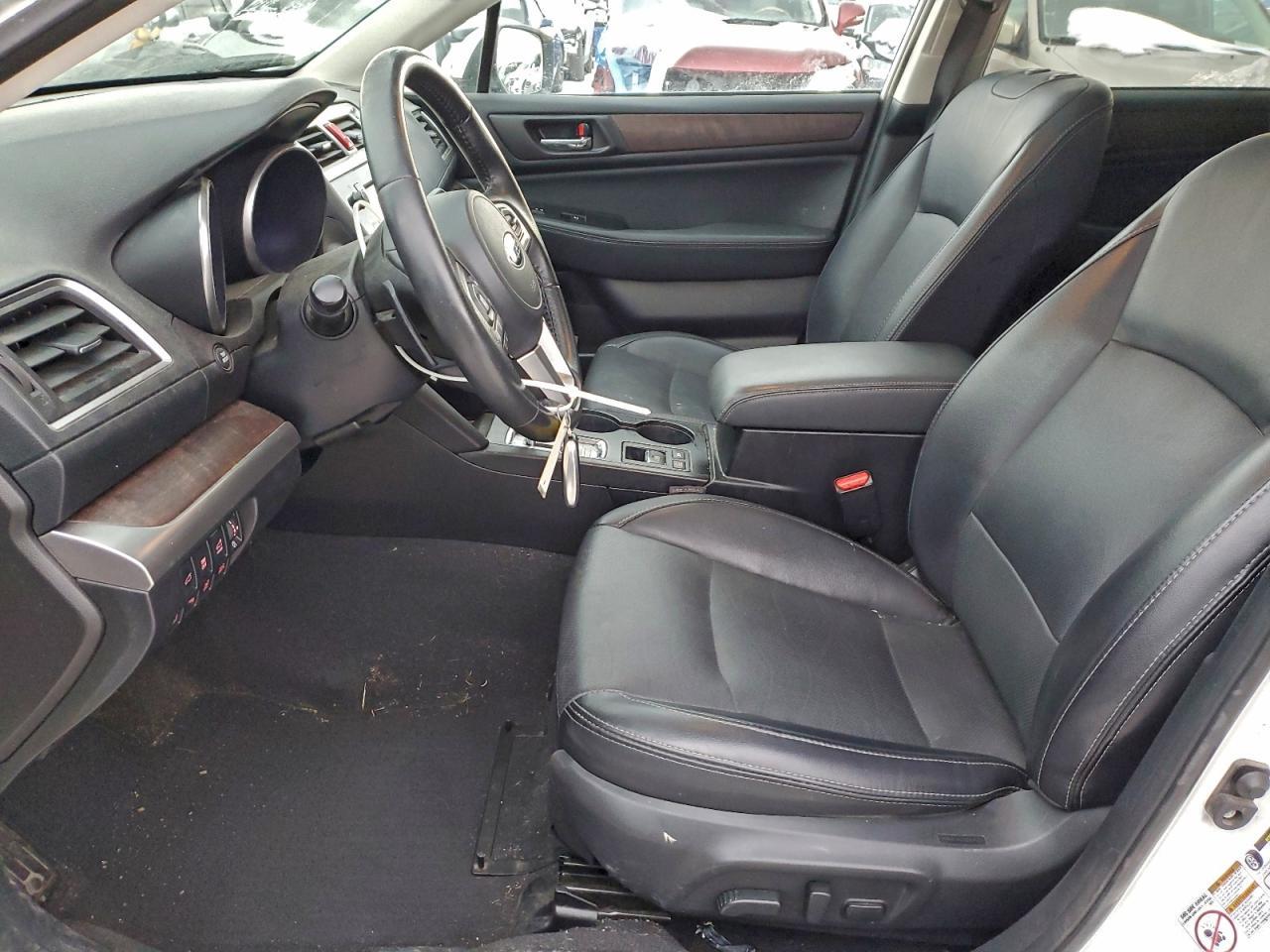 2017 SUBARU Outback
