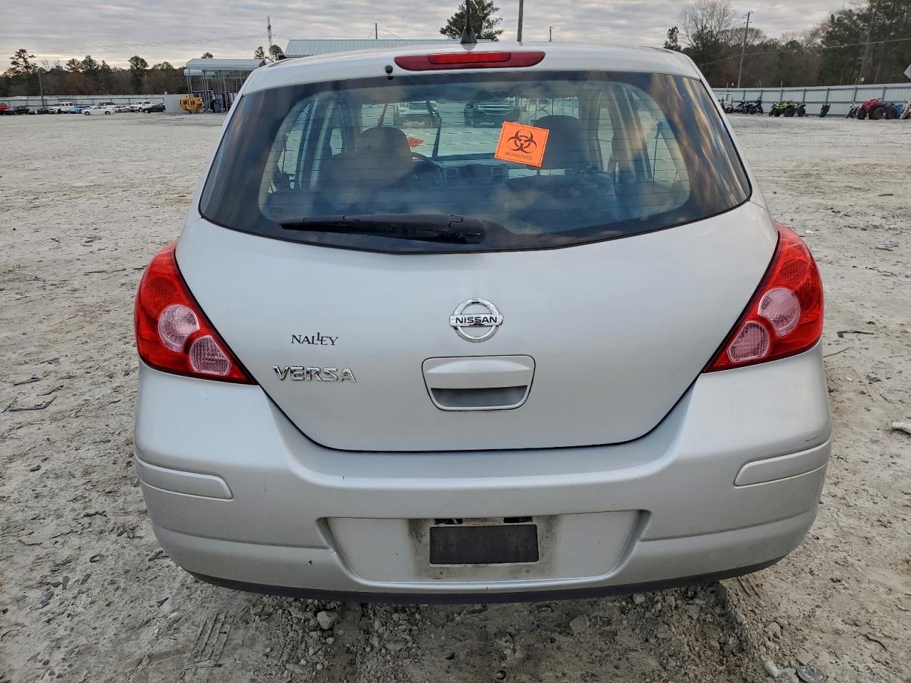 2009 NISSAN VERSA