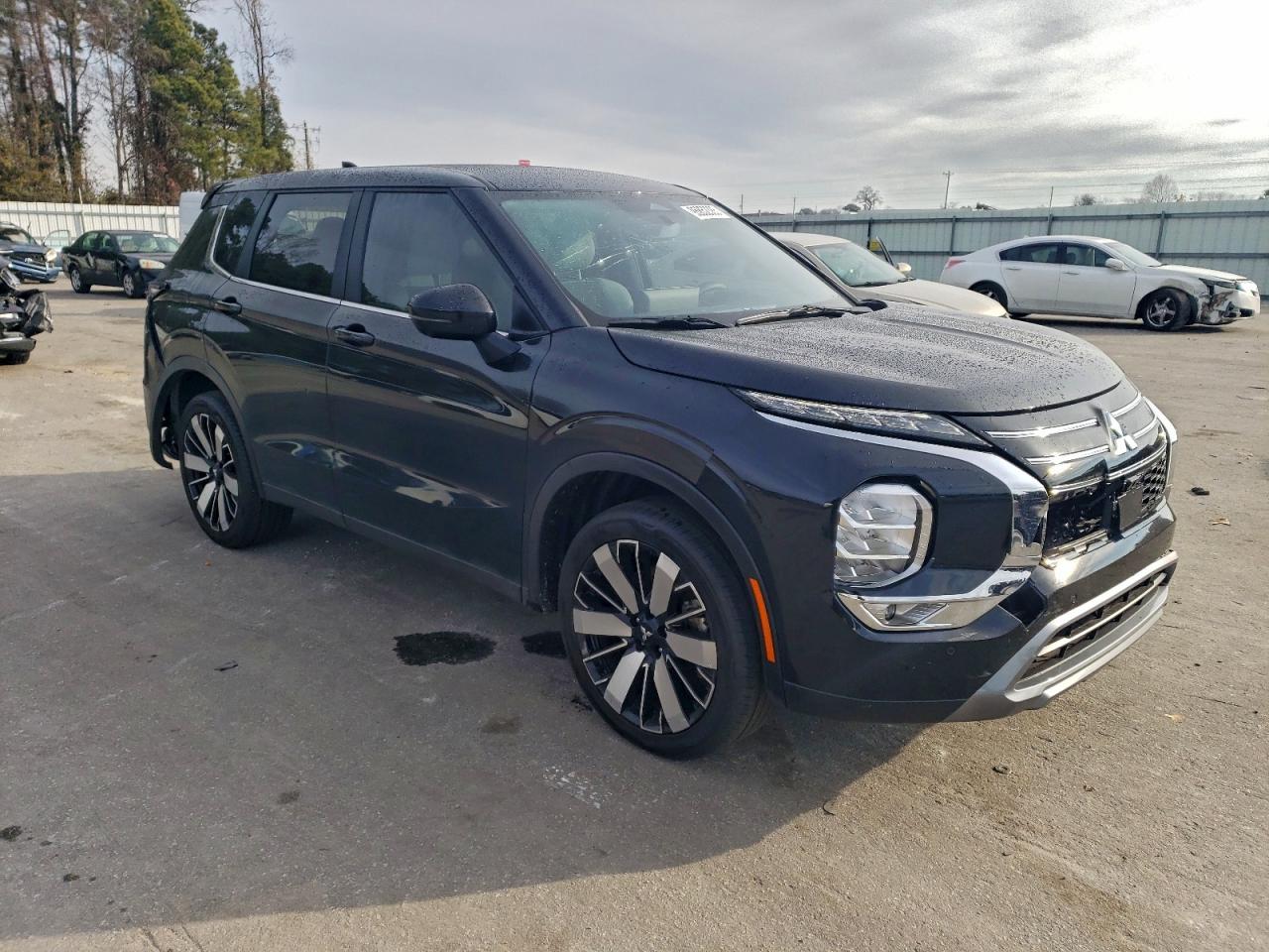 2025 MITSUBISHI outlander