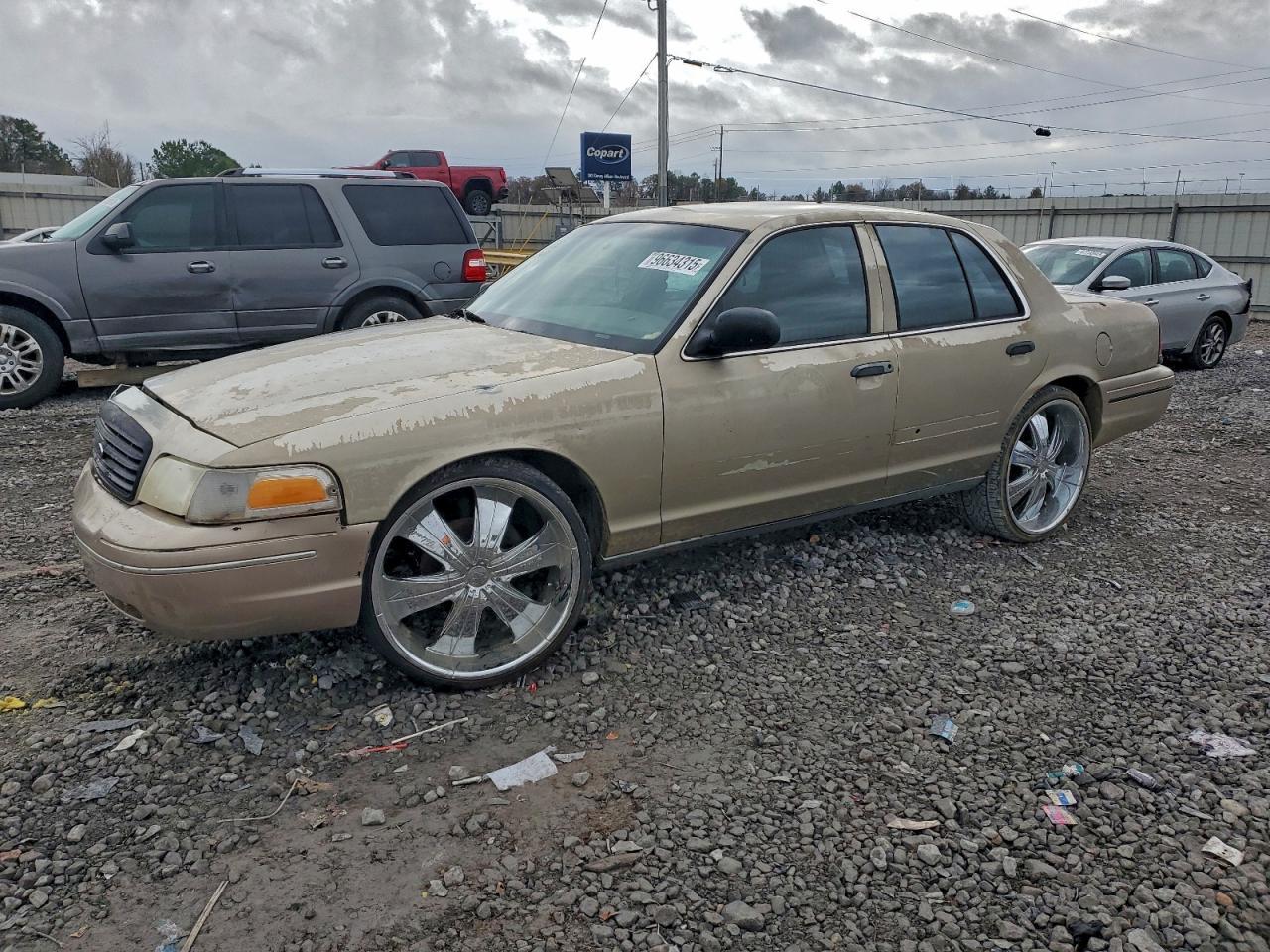 2000 FORD Crown Victoria