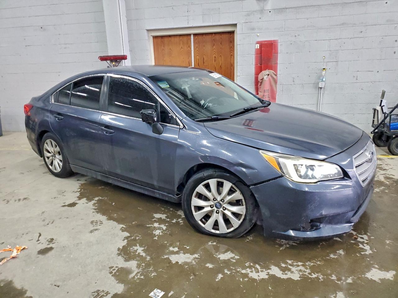 2017 SUBARU Legacy
