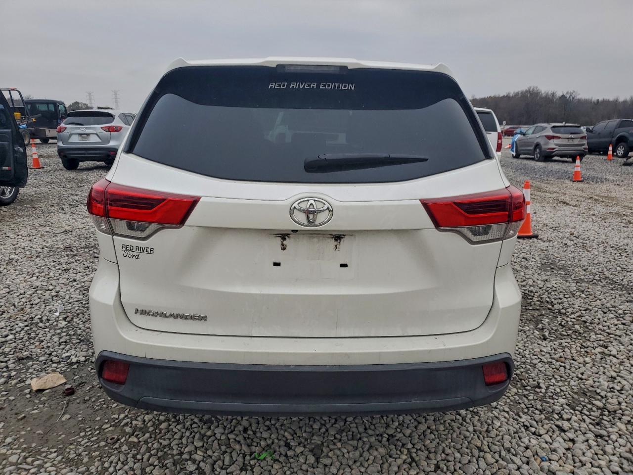 2017 TOYOTA HIGHLANDER