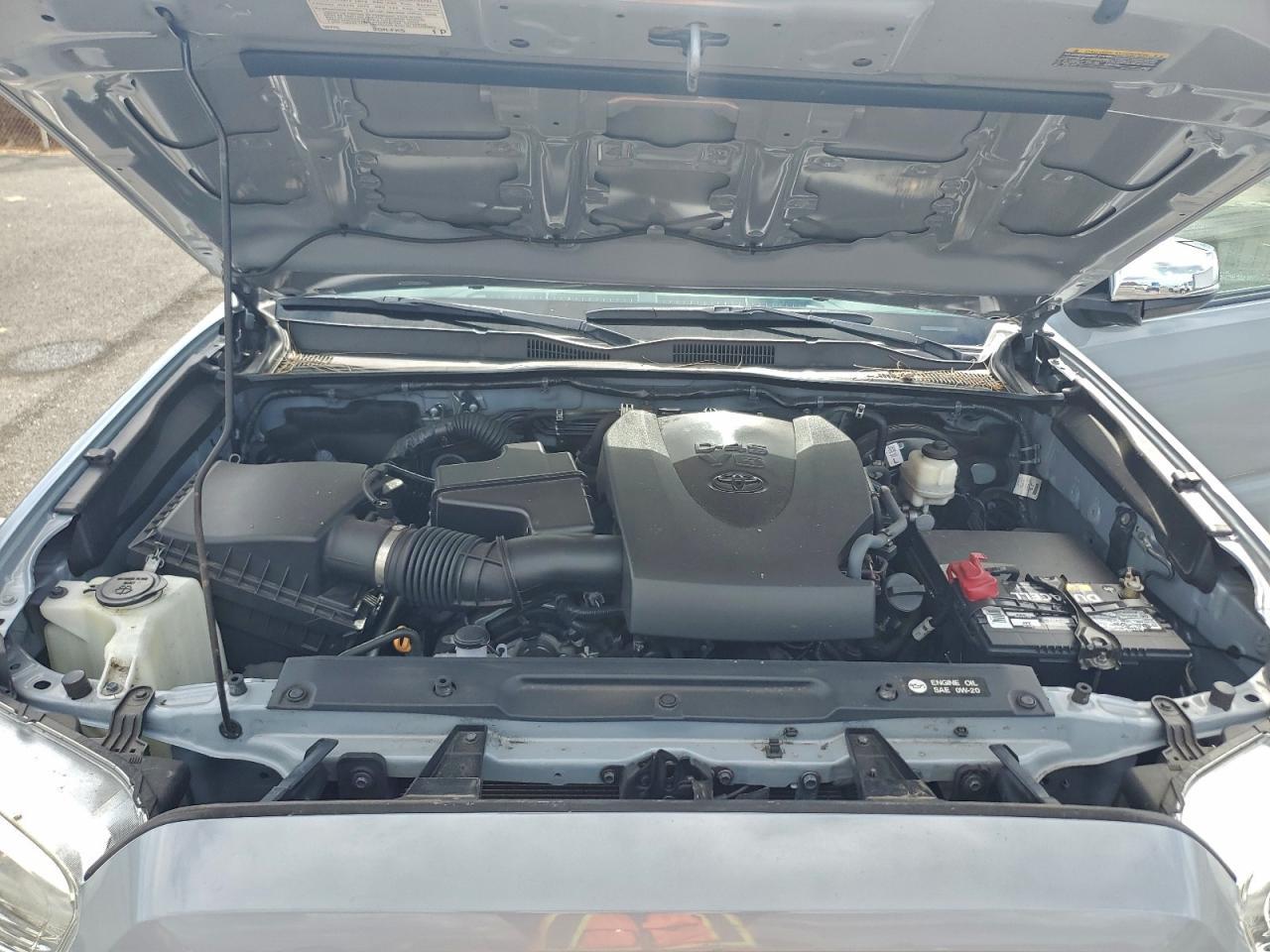 2018 TOYOTA TACOMA