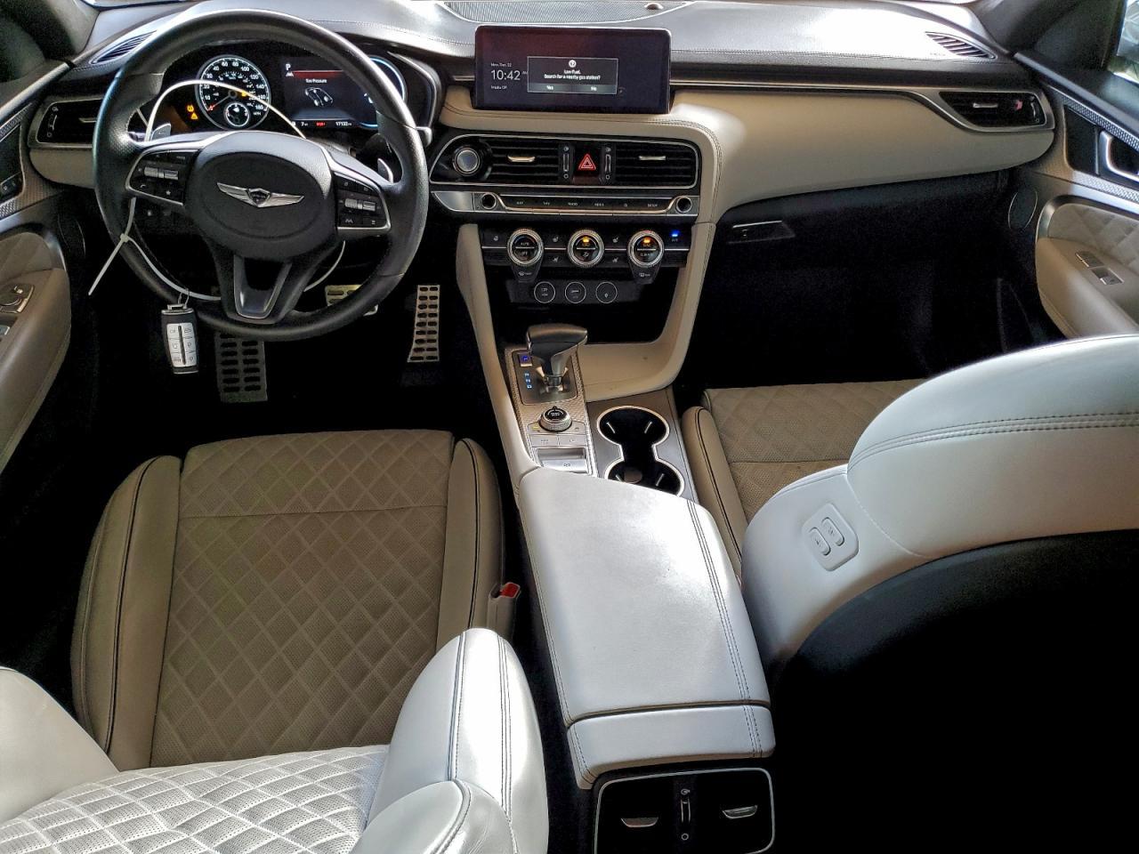 2023 GENESIS G70