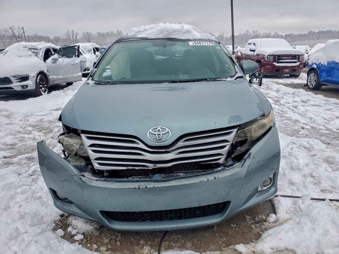 2010 TOYOTA VENZA