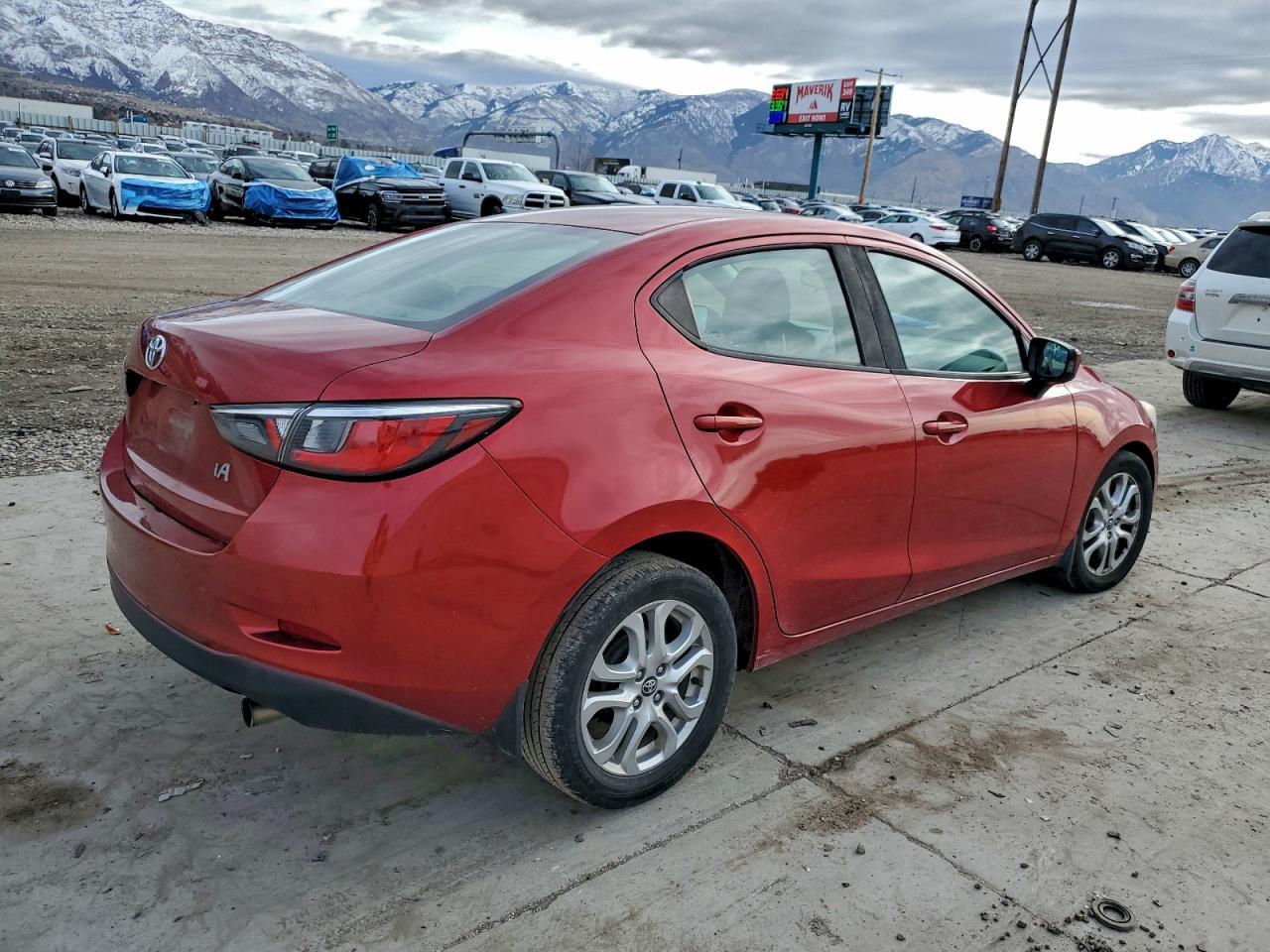 2017 TOYOTA YARIS