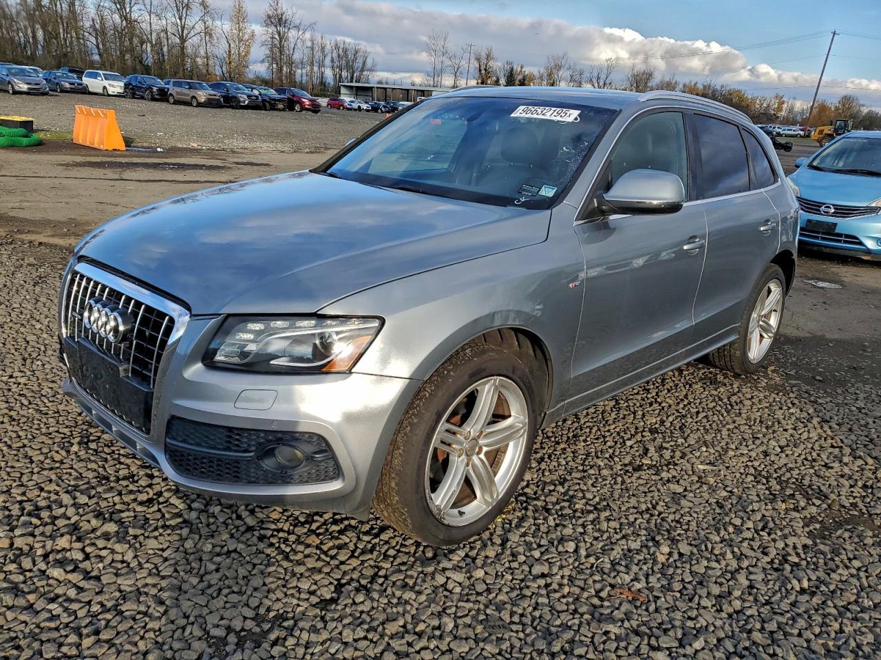 2010 AUDI Q5