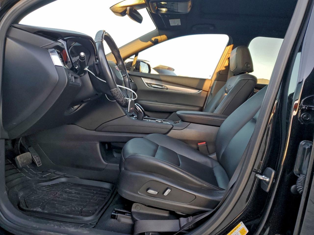 2023 CADILLAC XT6