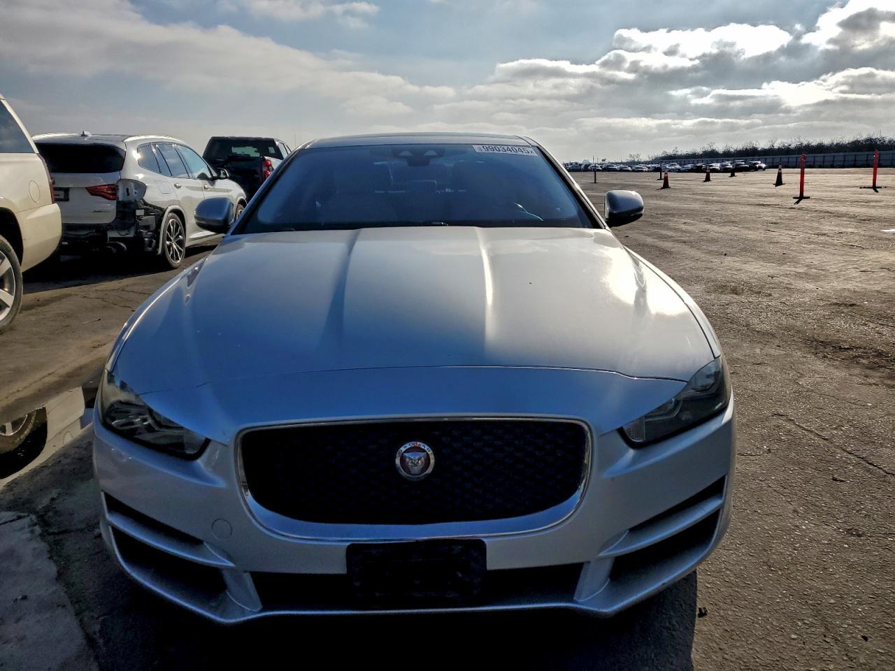 2017 JAGUAR XE