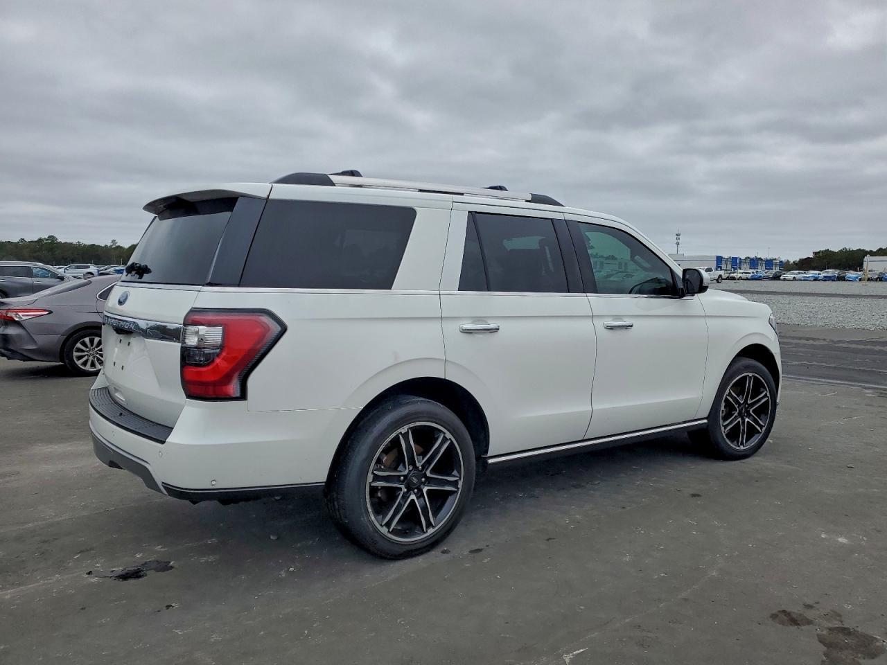2020 FORD Expedition