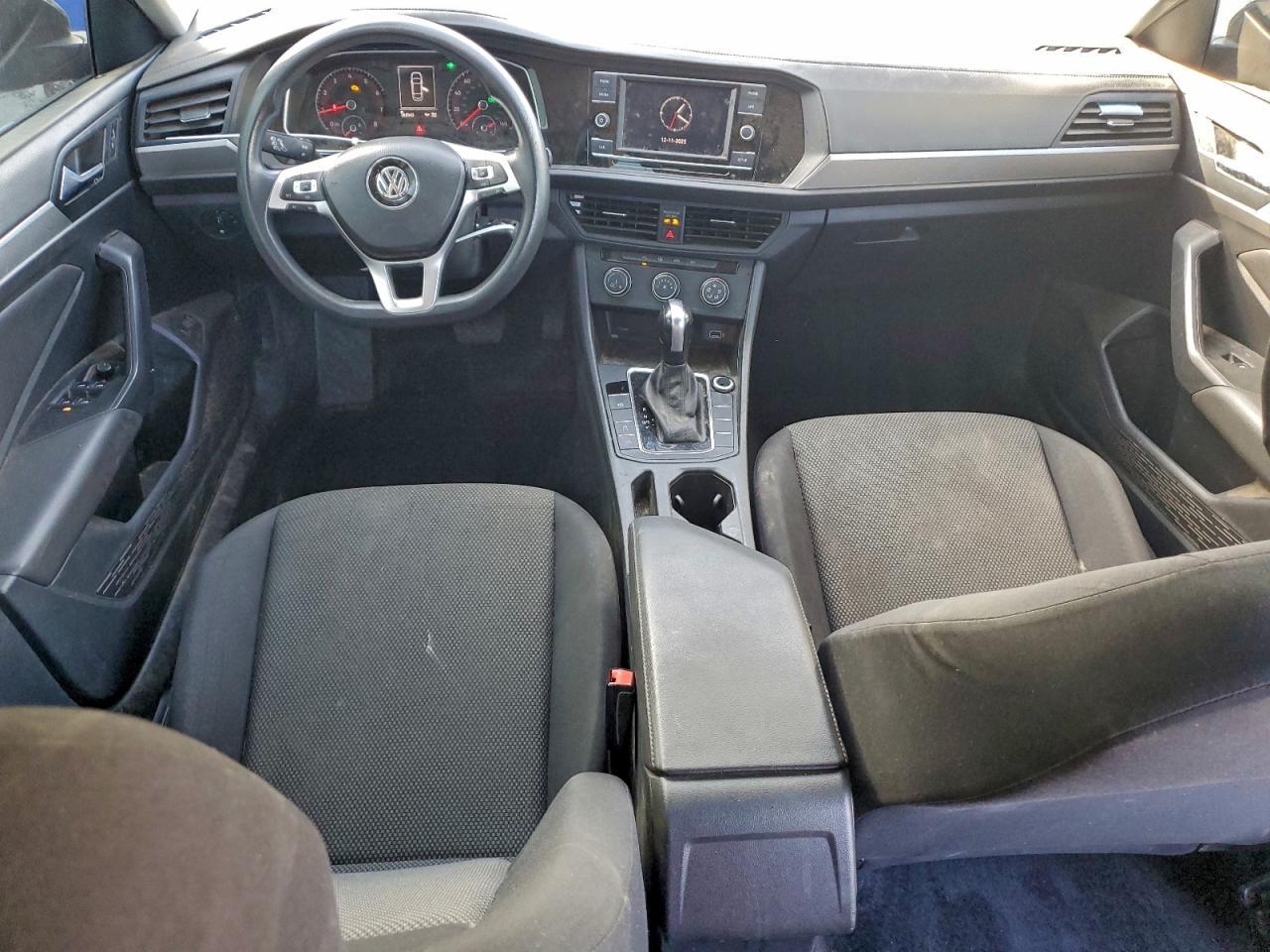 2019 VOLKSWAGEN JETTA