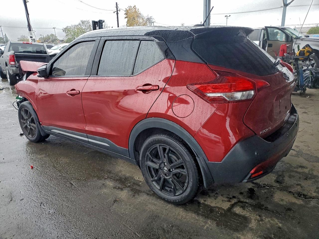 2020 NISSAN KICKS