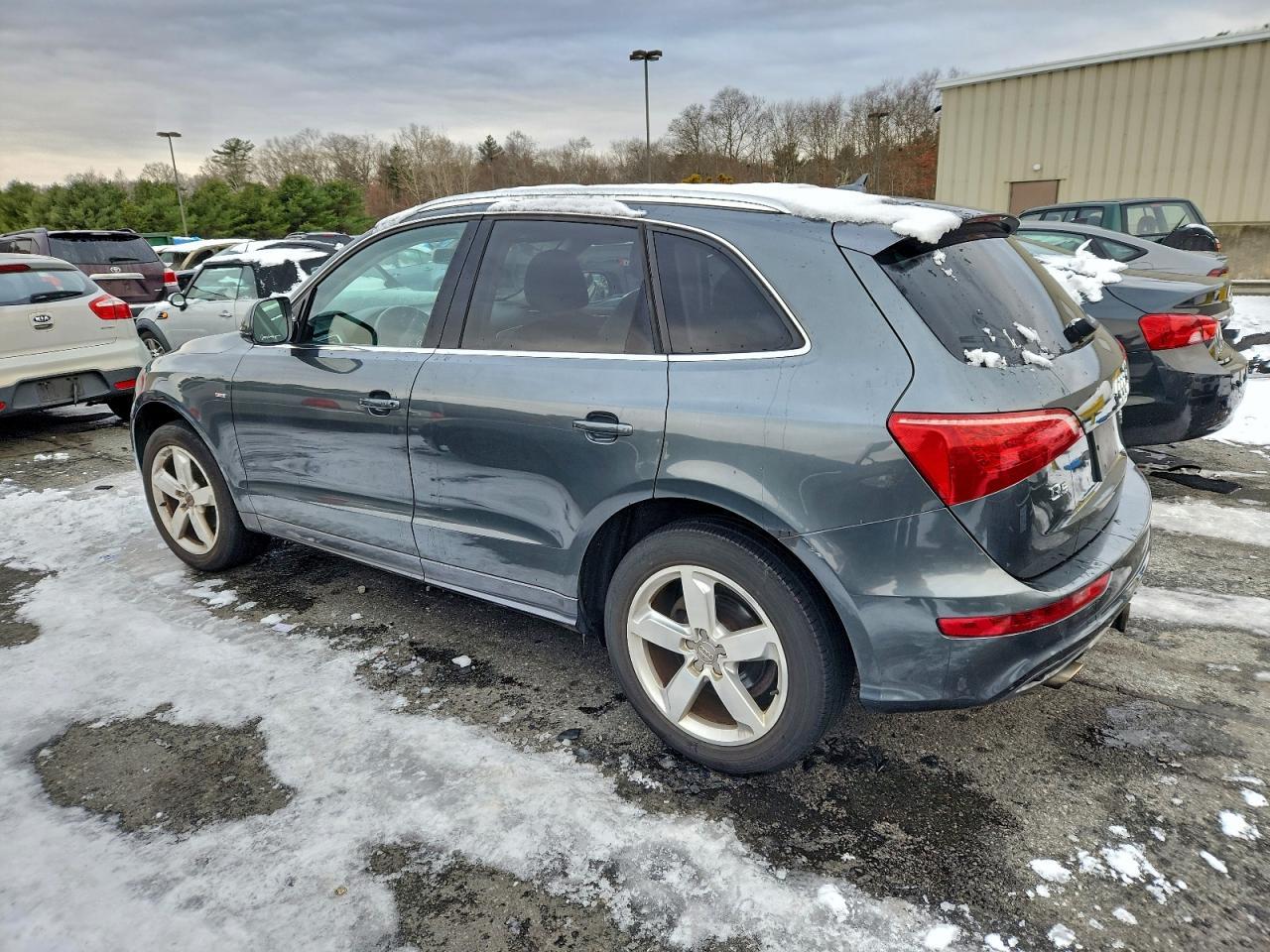 2012 AUDI Q5