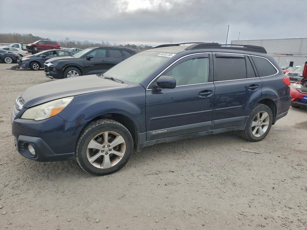2013 SUBARU Outback