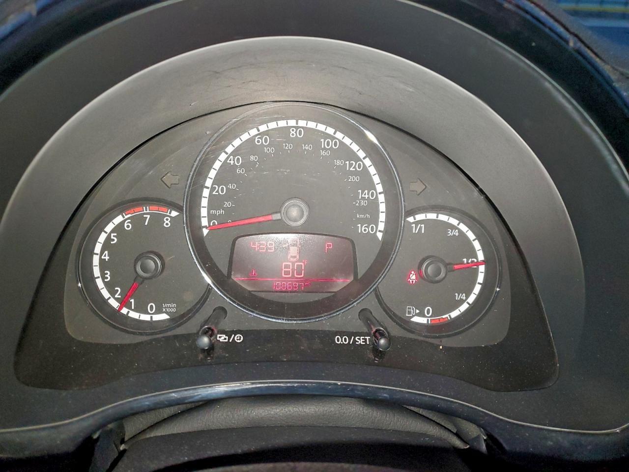 2016 VOLKSWAGEN Beetle