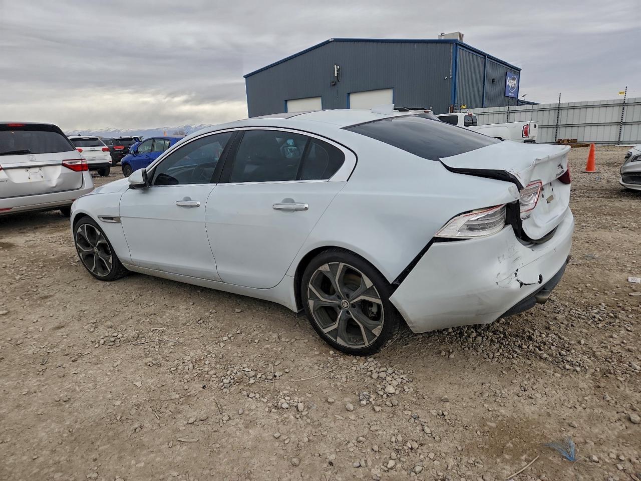 2017 JAGUAR XE