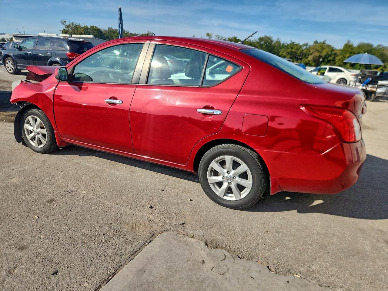 2012 NISSAN VERSA