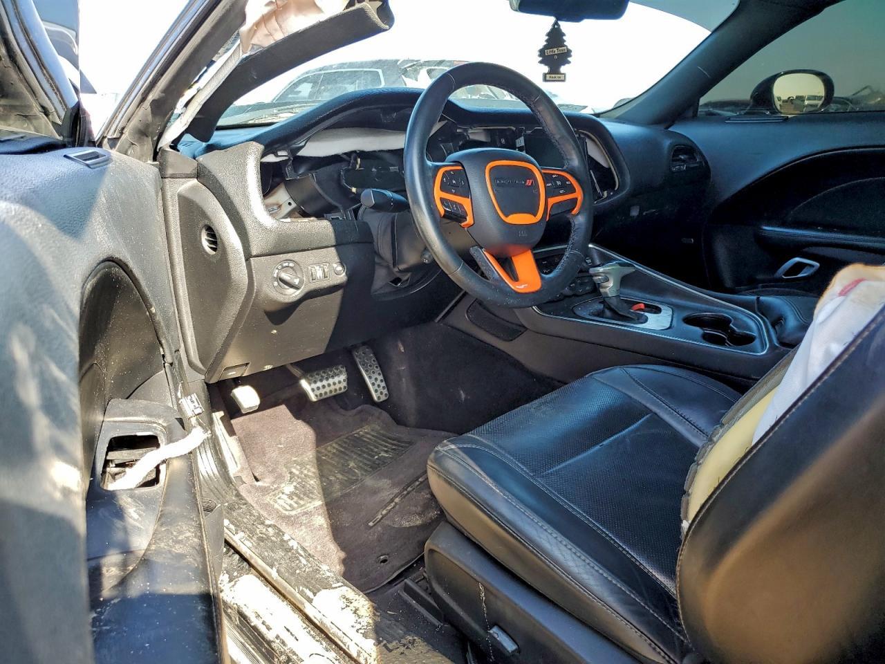 2016 DODGE Challenger