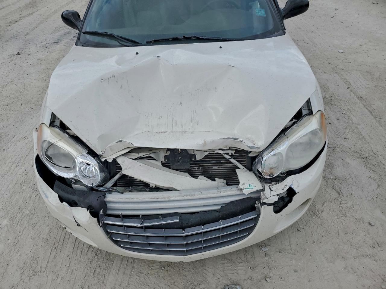 2004 CHRYSLER Sebring