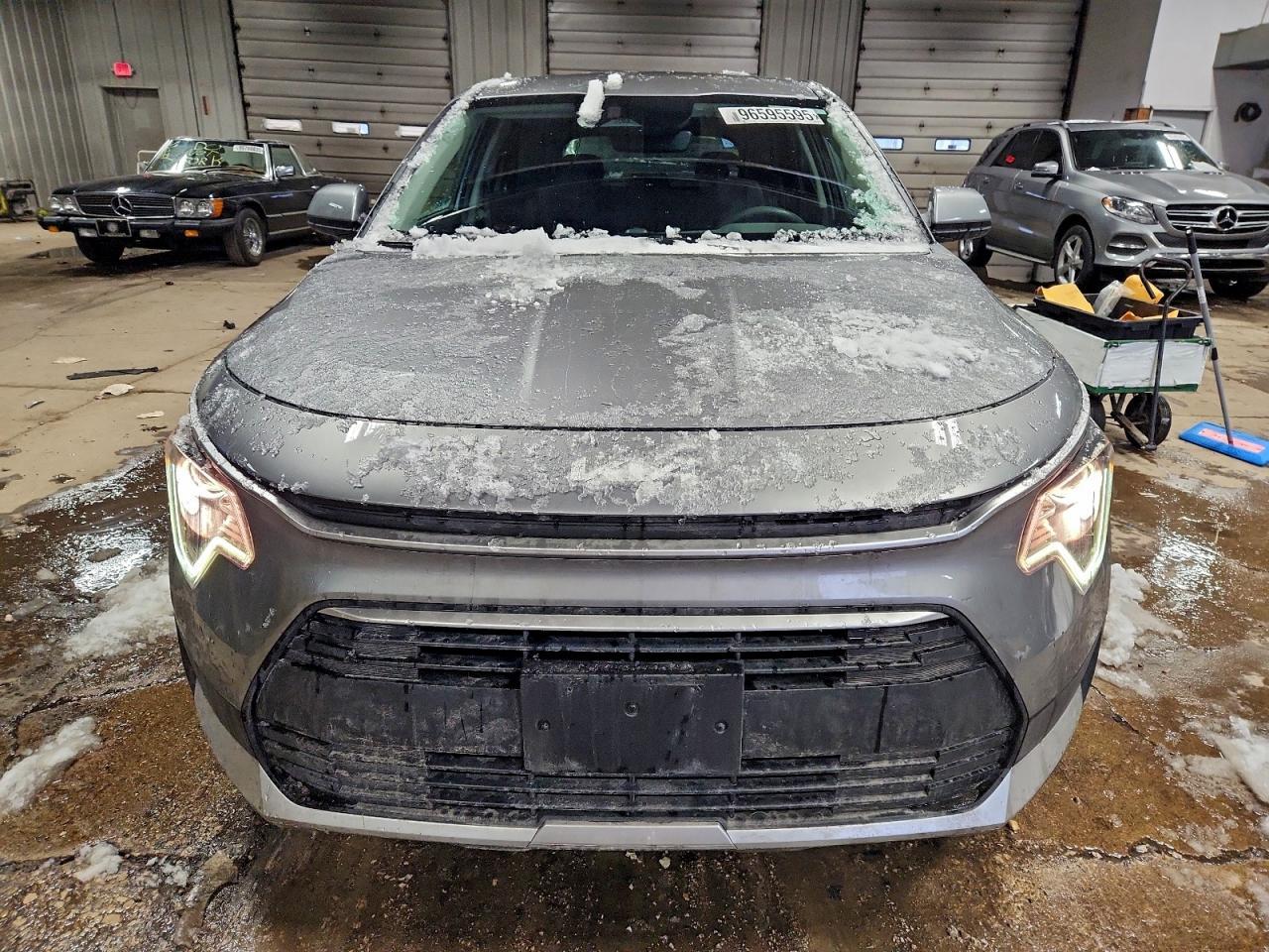 2023 KIA Niro