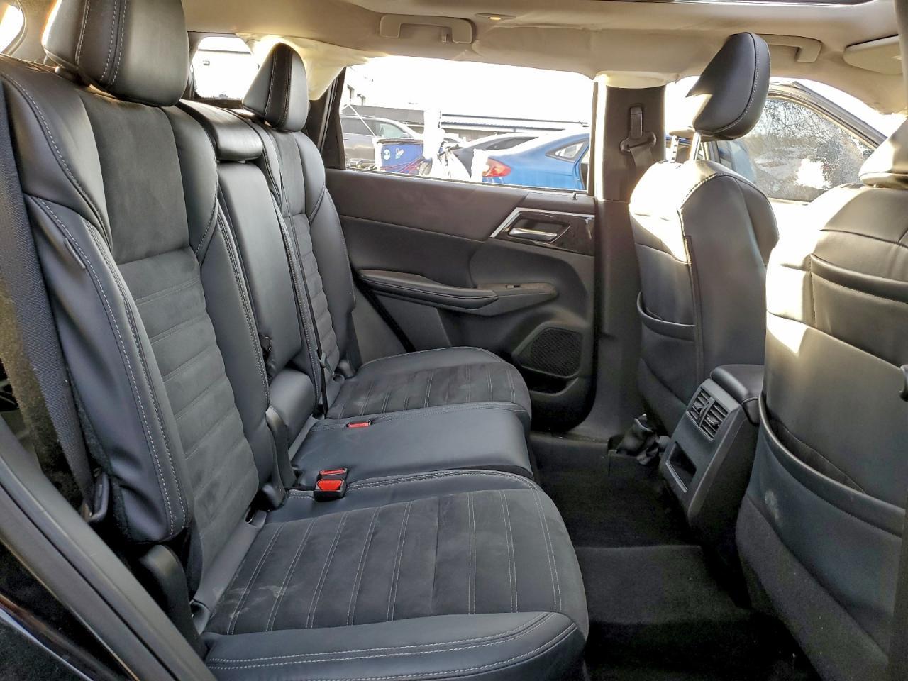2022 MITSUBISHI outlander