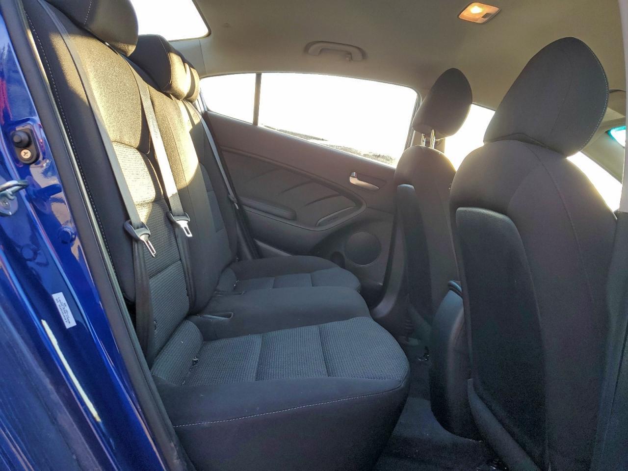 2017 KIA FORTE