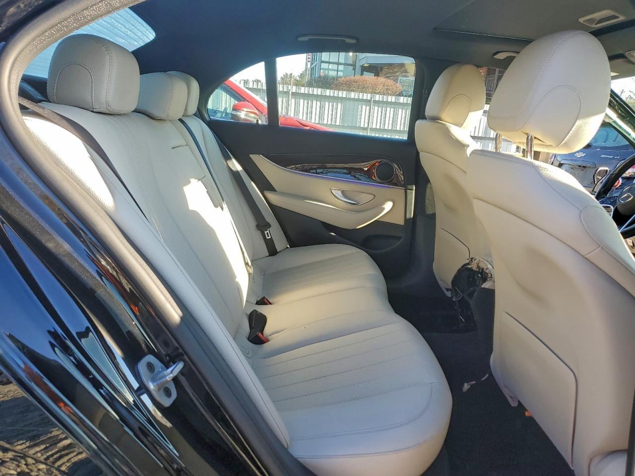 2022 MERCEDES-BENZ E-Class