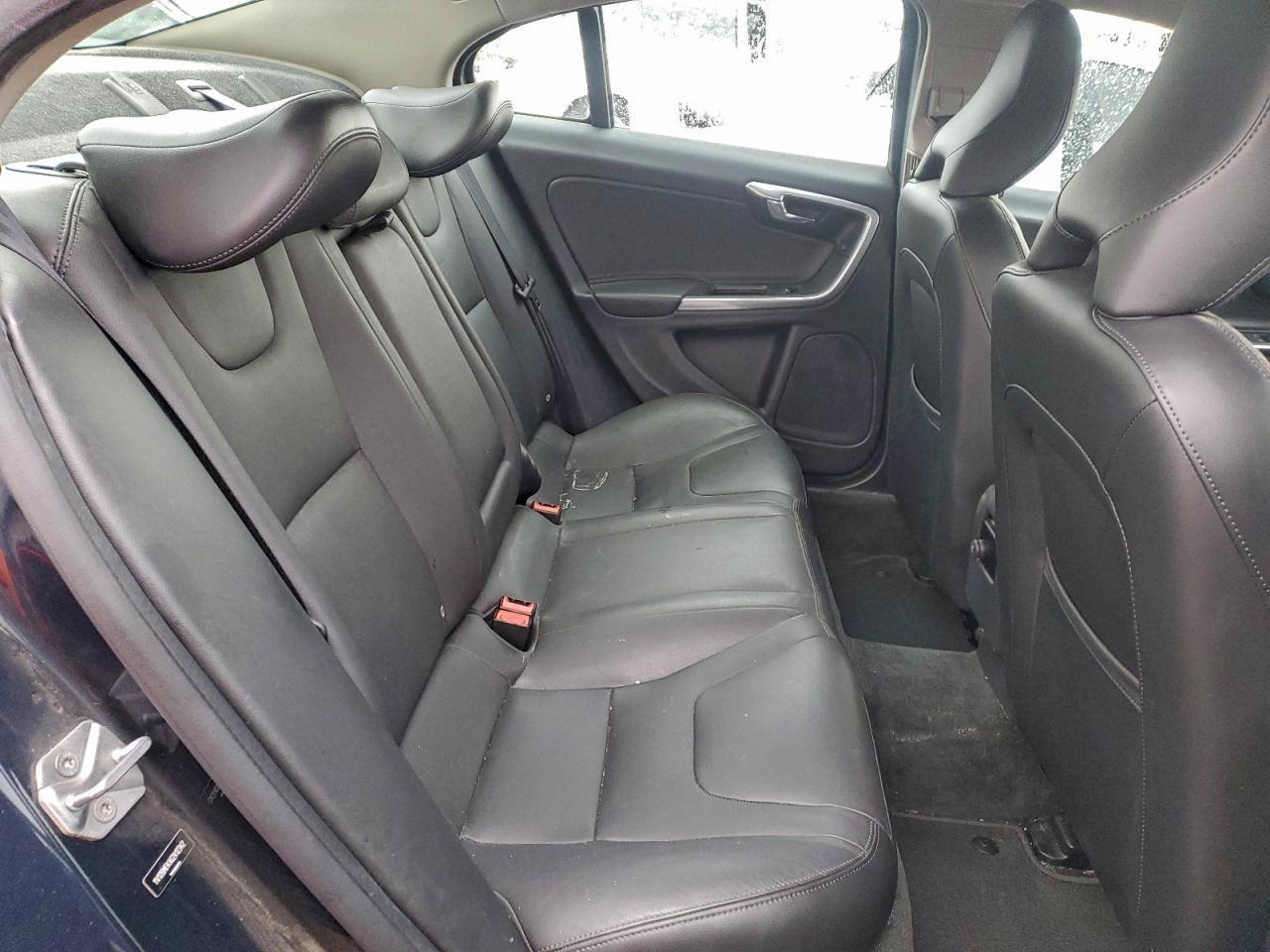2016 VOLVO S60