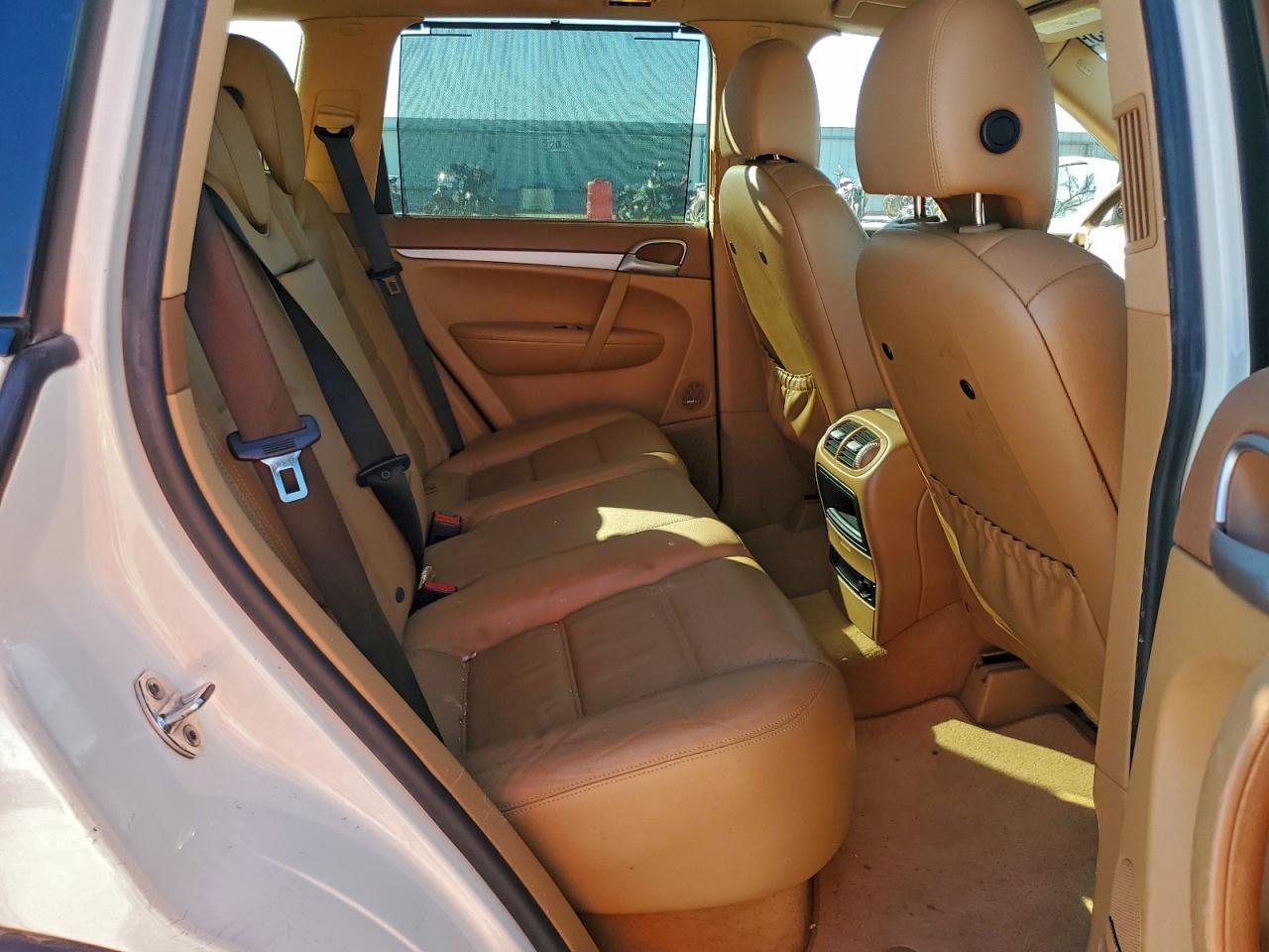 2010 PORSCHE CAYENNE